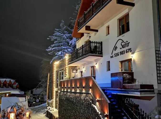 Safir Przy Samym Wyciagu Bed and Breakfast 3*