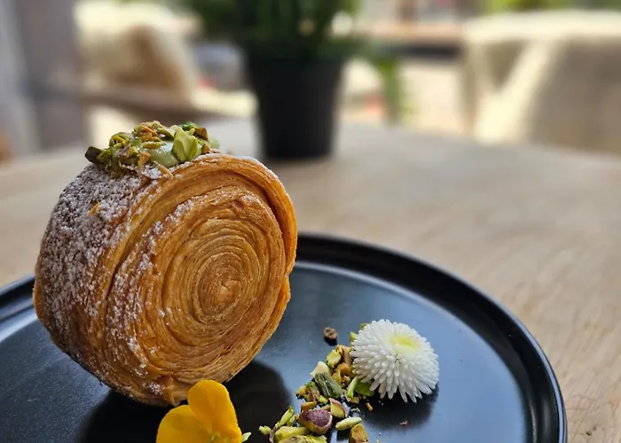 Bed and Breakfast Safir Przy Samym Wyciagu 3*