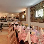 Safir Przy Samym Wyciagu Couette-café 3*