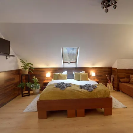 Couette-café Safir Przy Samym Wyciagu 3*