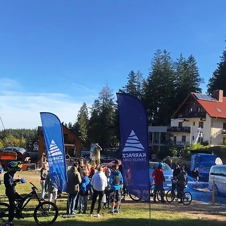 Bed & Breakfast Safir Przy Samym Wyciagu 3*