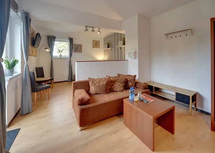 Bed & Breakfast Safir Przy Samym Wyciagu 3*